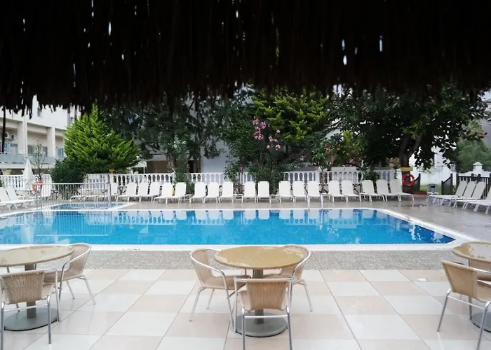 Amphi 公寓式酒店 马尔马里斯